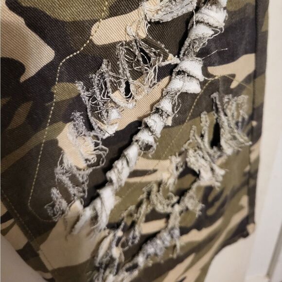 Manfinity Camo Faux Shredded Bootcut Mens Pants, L 34x32 - Picture 7 of 9